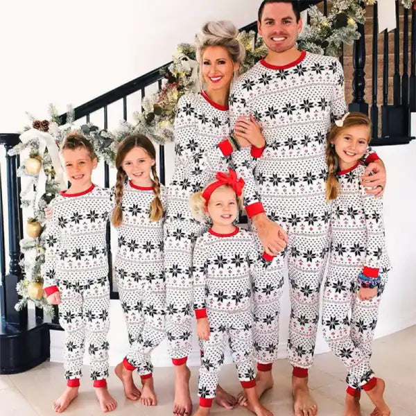 Private Label  Christmas Pajamas Sets OEM Family Sleepwear