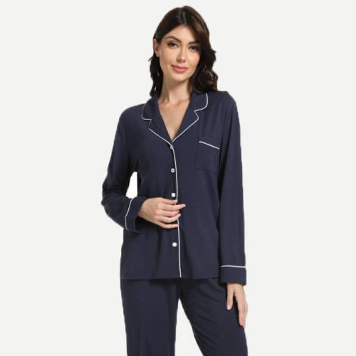 Women pajama.webp__PID:600c1acb-e870-474e-92b3-4a62f72bcee9