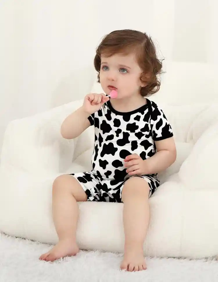 Bulk baby onesies for retailers and newborn rompers from a factory supplier.