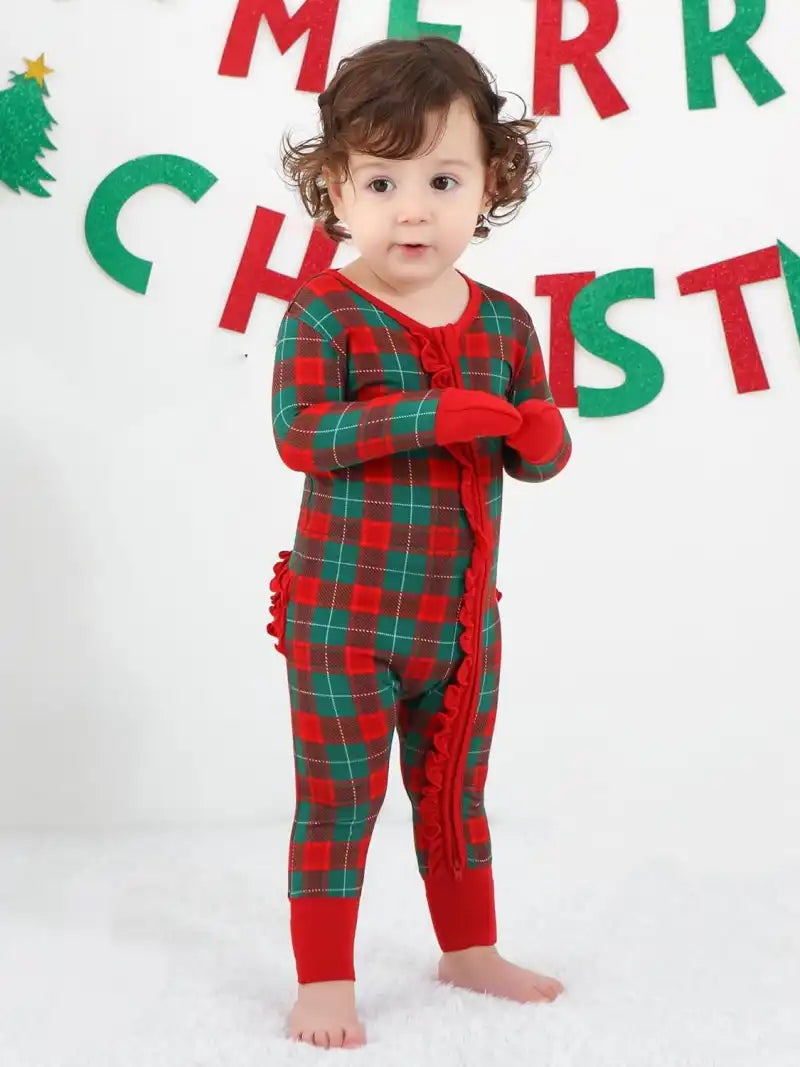 Custom baby onesie supplier offering newborn sleep rompers in bulk.