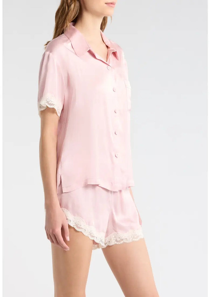 Private label lace satin pajama
OEM lace-trimmed sleepwear production